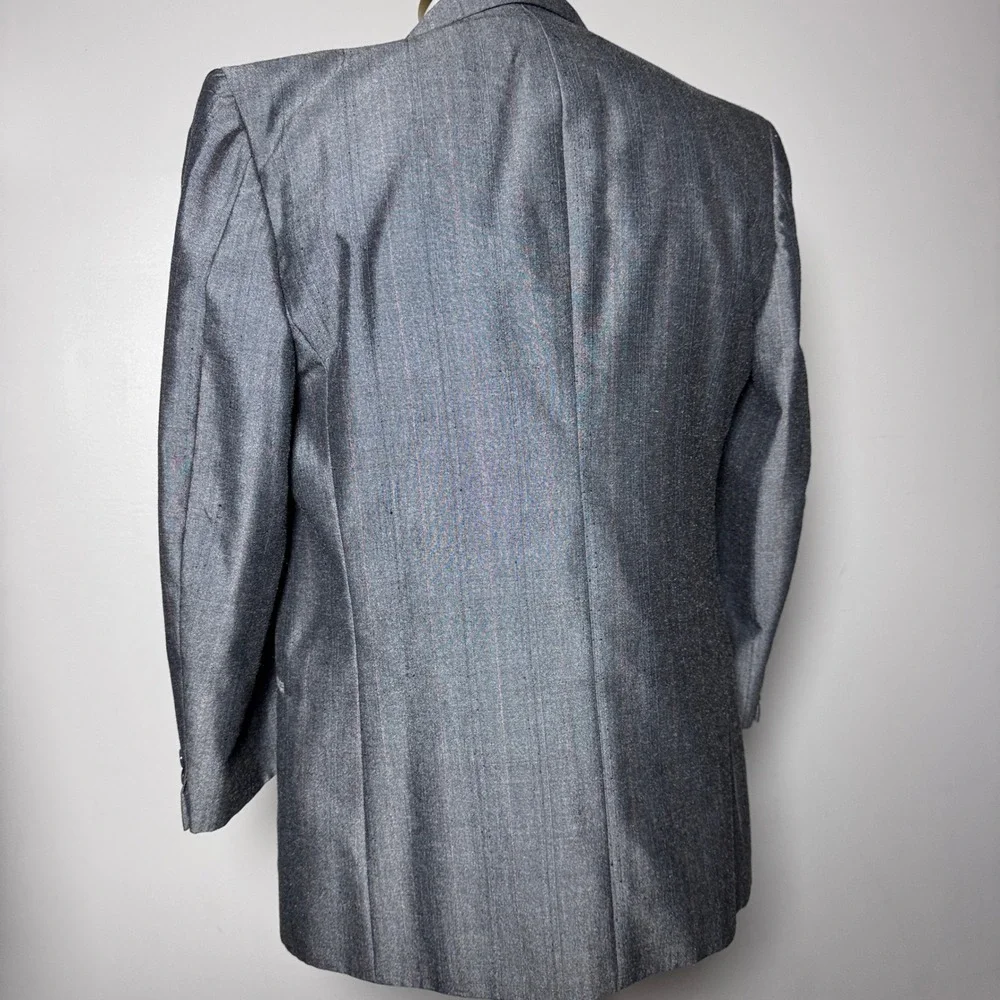 Andre Vachon Suit Mens 42R 35x27 Grey Pinstripe Sharkskin‎ Vintage 2-Button